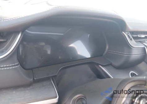 2025 Jeep Grand Cherokee Limited 4X4 z USA, uszkodzony, nr VIN 1C4RJHBGXSC273106